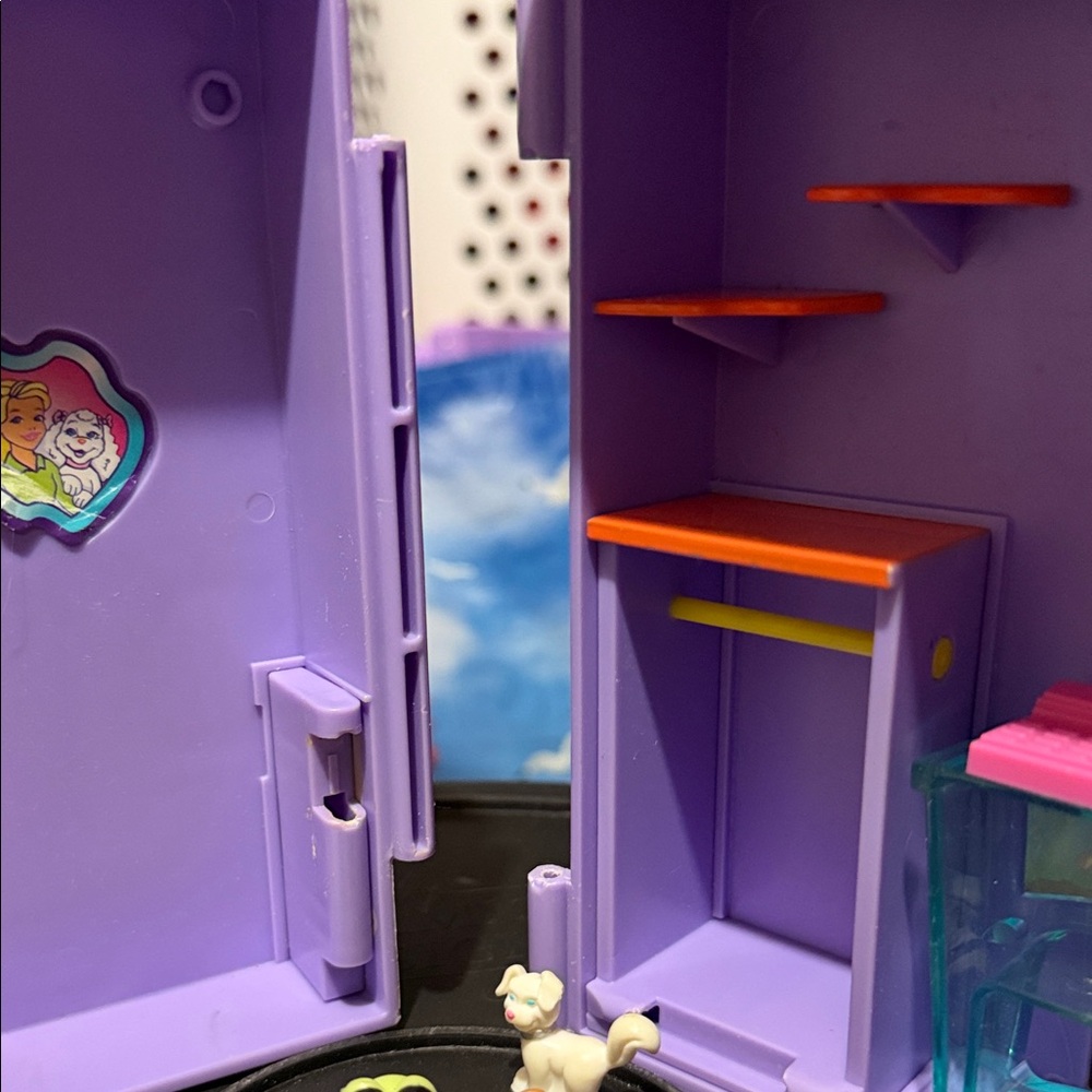 Polly pocket Colorful Dollhouse Playset with Accessories - Picture 5 of 6